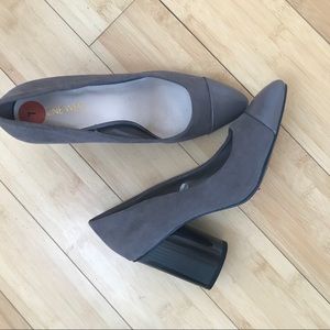 Nine West Gray Rounded block heel pumps size 7M
